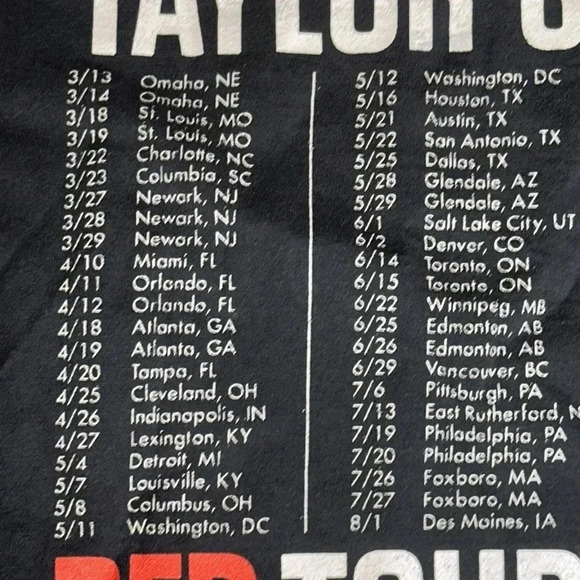 2013 Taylor Swift concert RED international TOUR blk short sleeve unisex shirt S - Picture 10 of 11